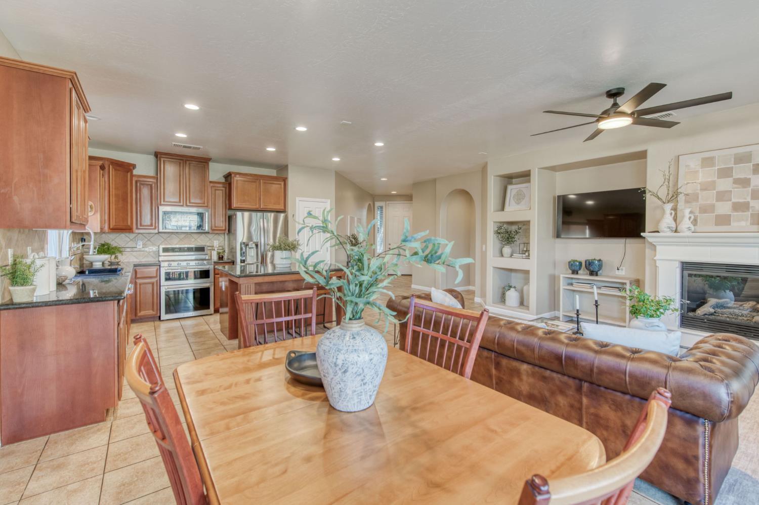 7206 E Dayton Ave, Fresno, CA 93737