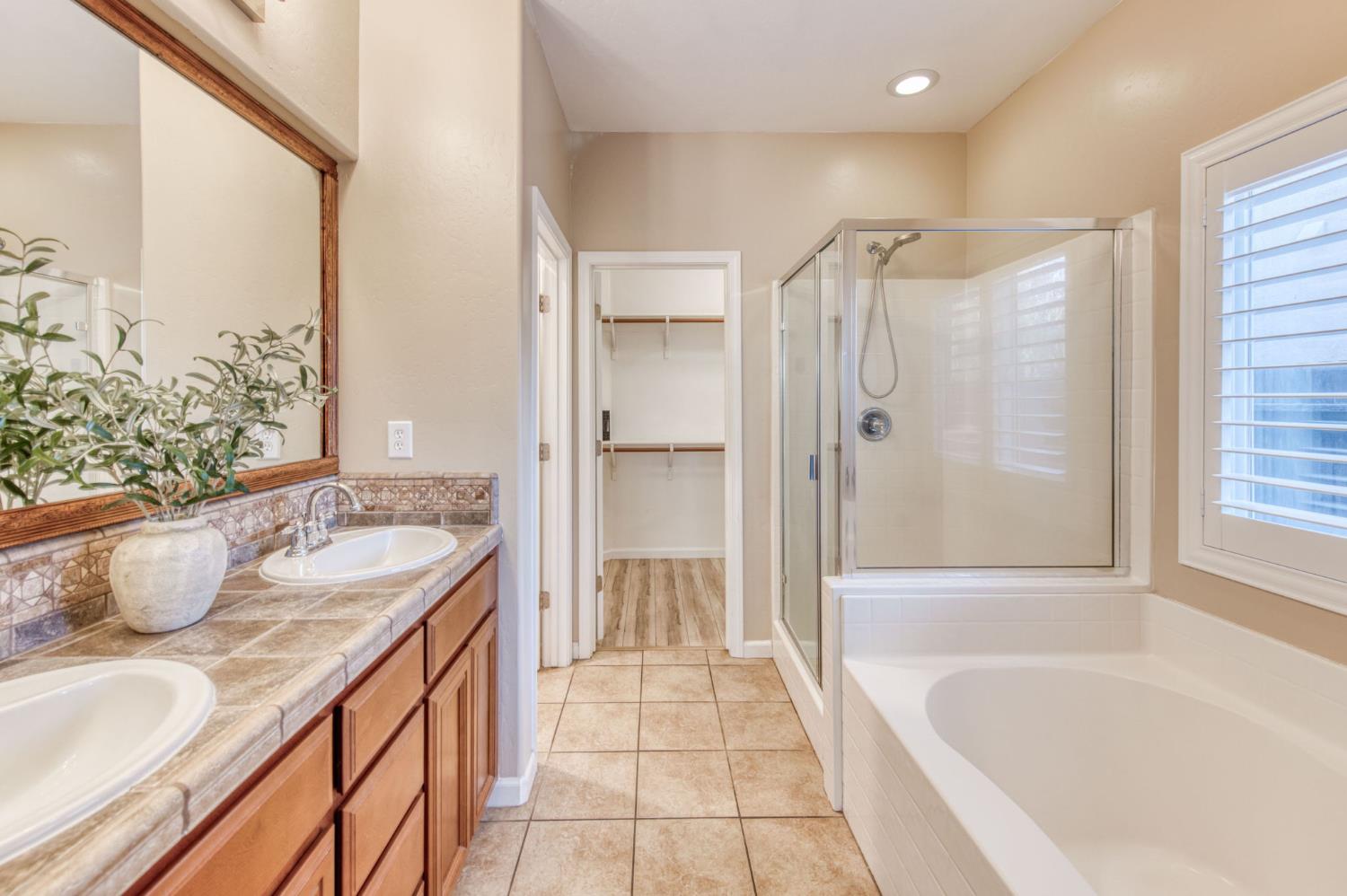 7206 E Dayton Ave, Fresno, CA 93737