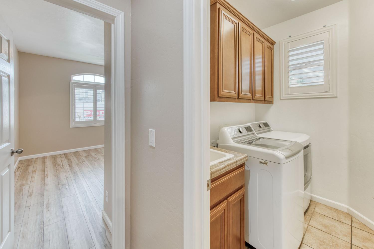 7206 E Dayton Ave, Fresno, CA 93737