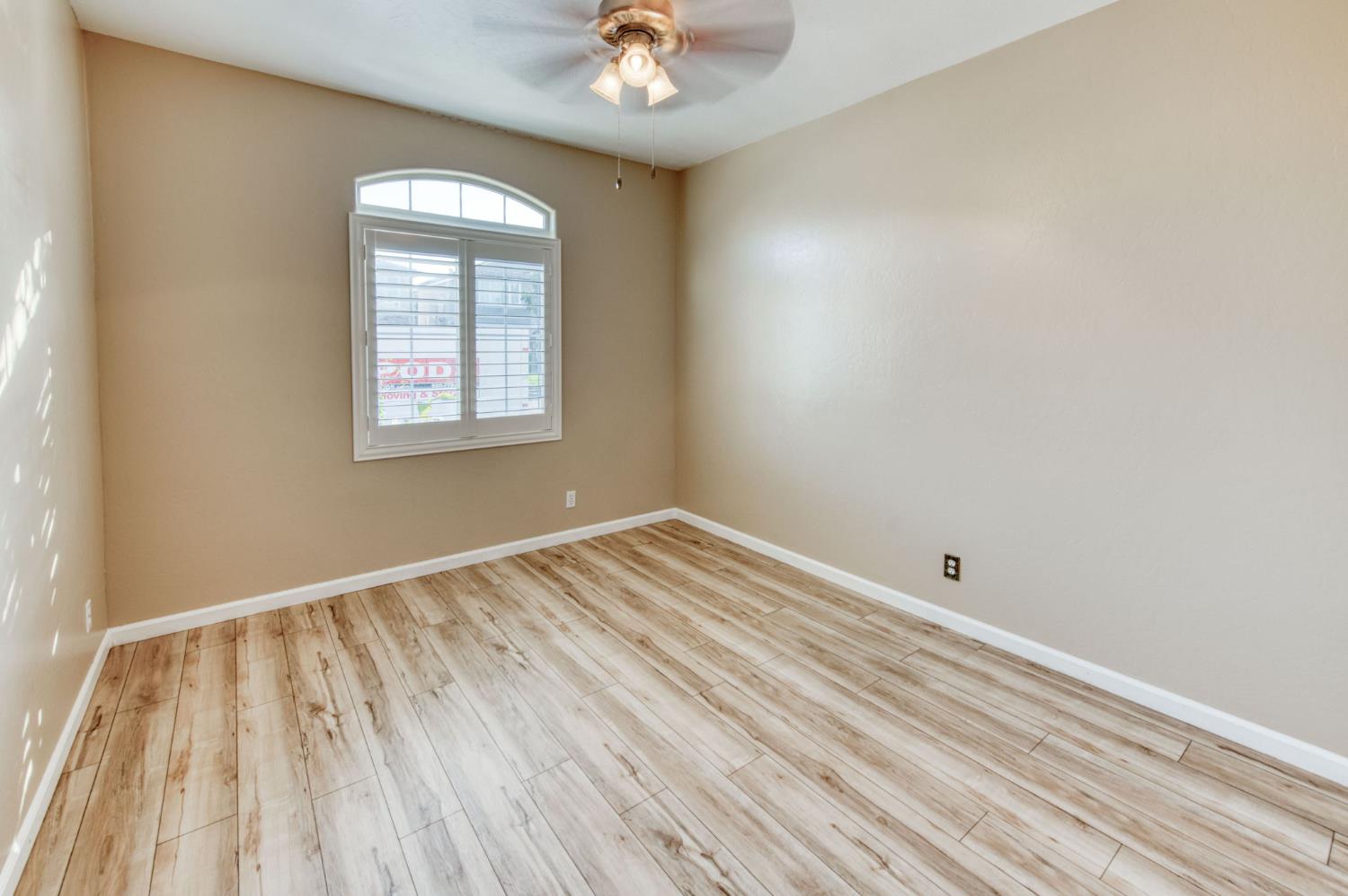 7206 E Dayton Ave, Fresno, CA 93737