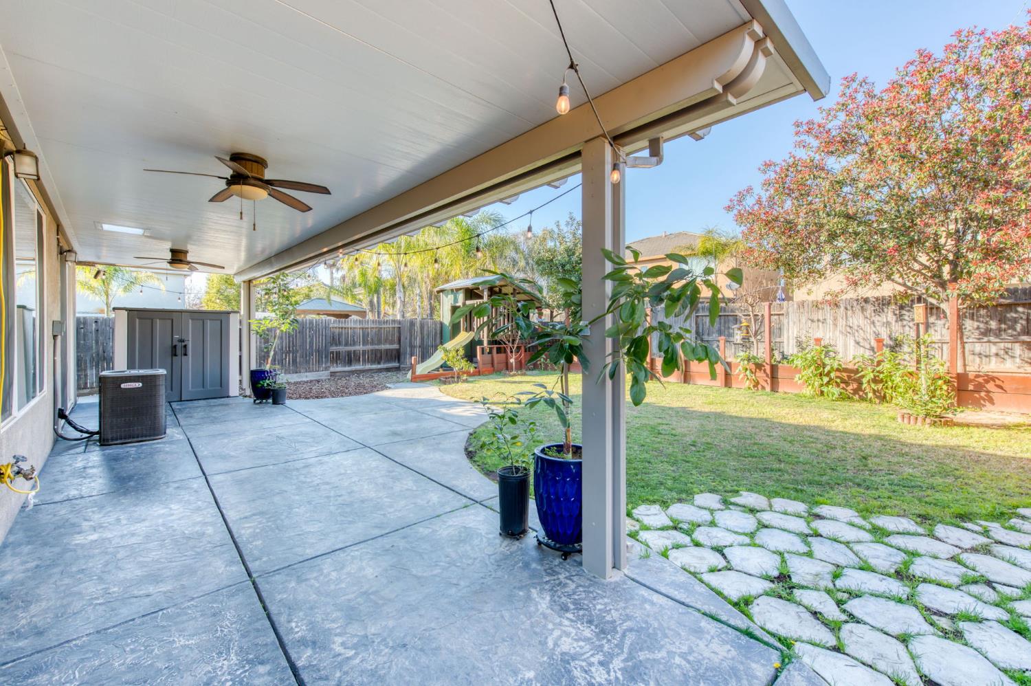 7206 E Dayton Ave, Fresno, CA 93737