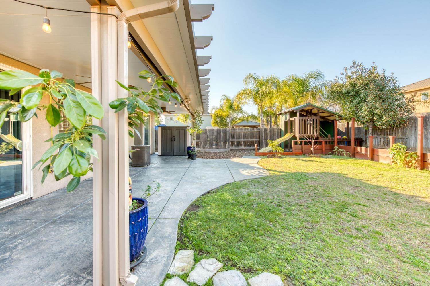 7206 E Dayton Ave, Fresno, CA 93737