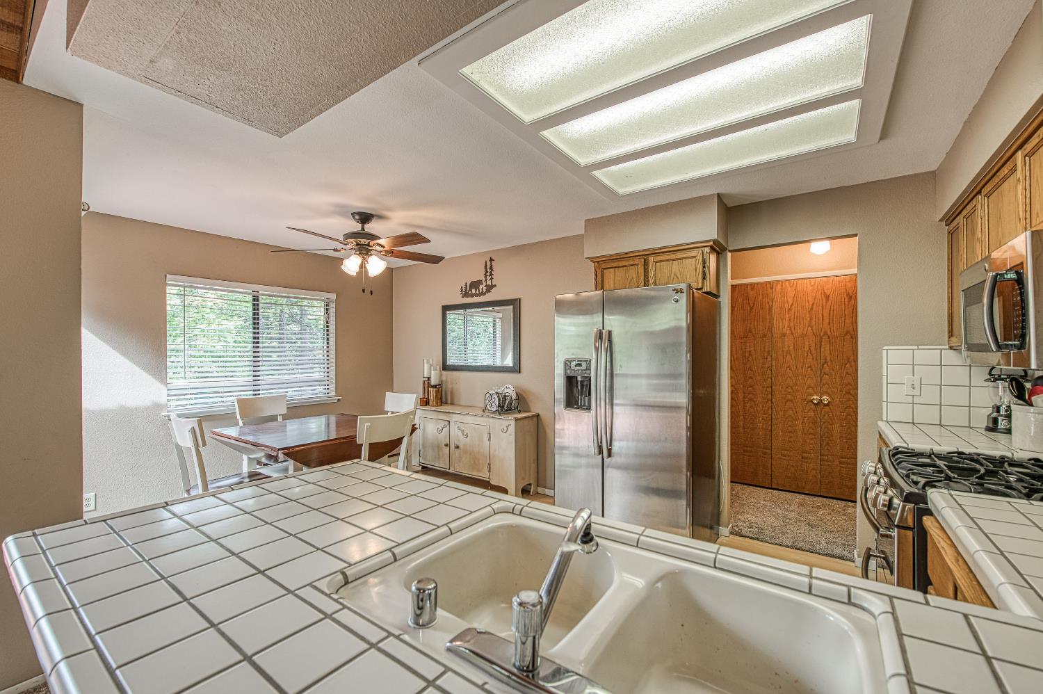 41150 Woodridge Lane, Shaver Lake, CA 93664