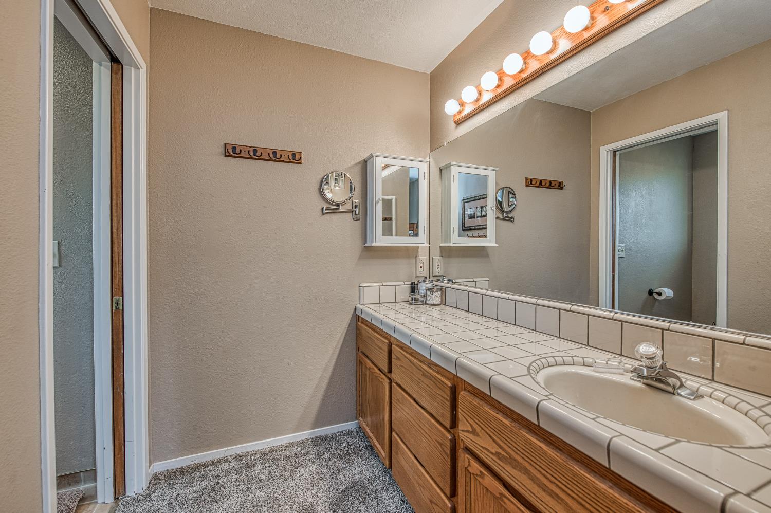 41150 Woodridge Lane, Shaver Lake, CA 93664