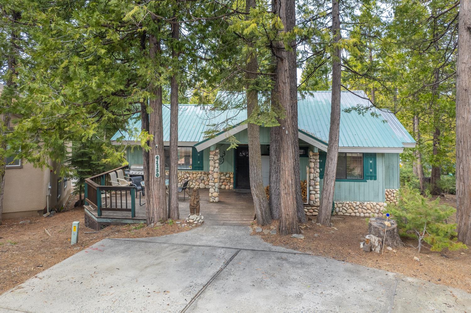 41150 Woodridge Lane, Shaver Lake, CA 93664