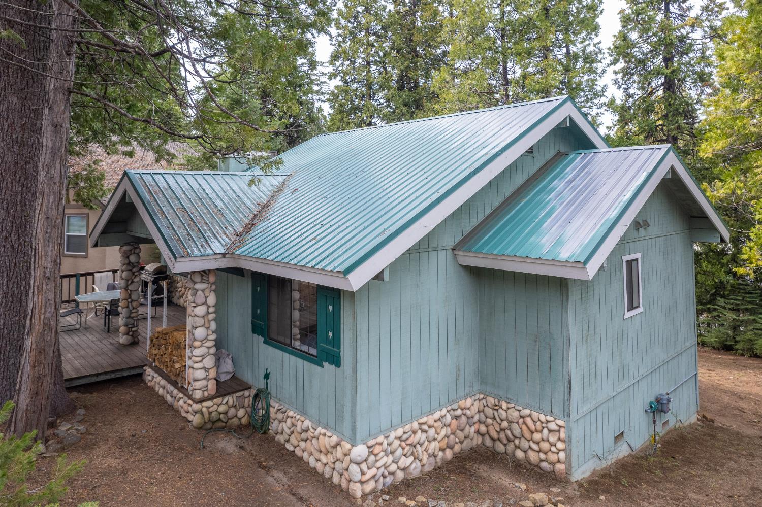 41150 Woodridge Lane, Shaver Lake, CA 93664