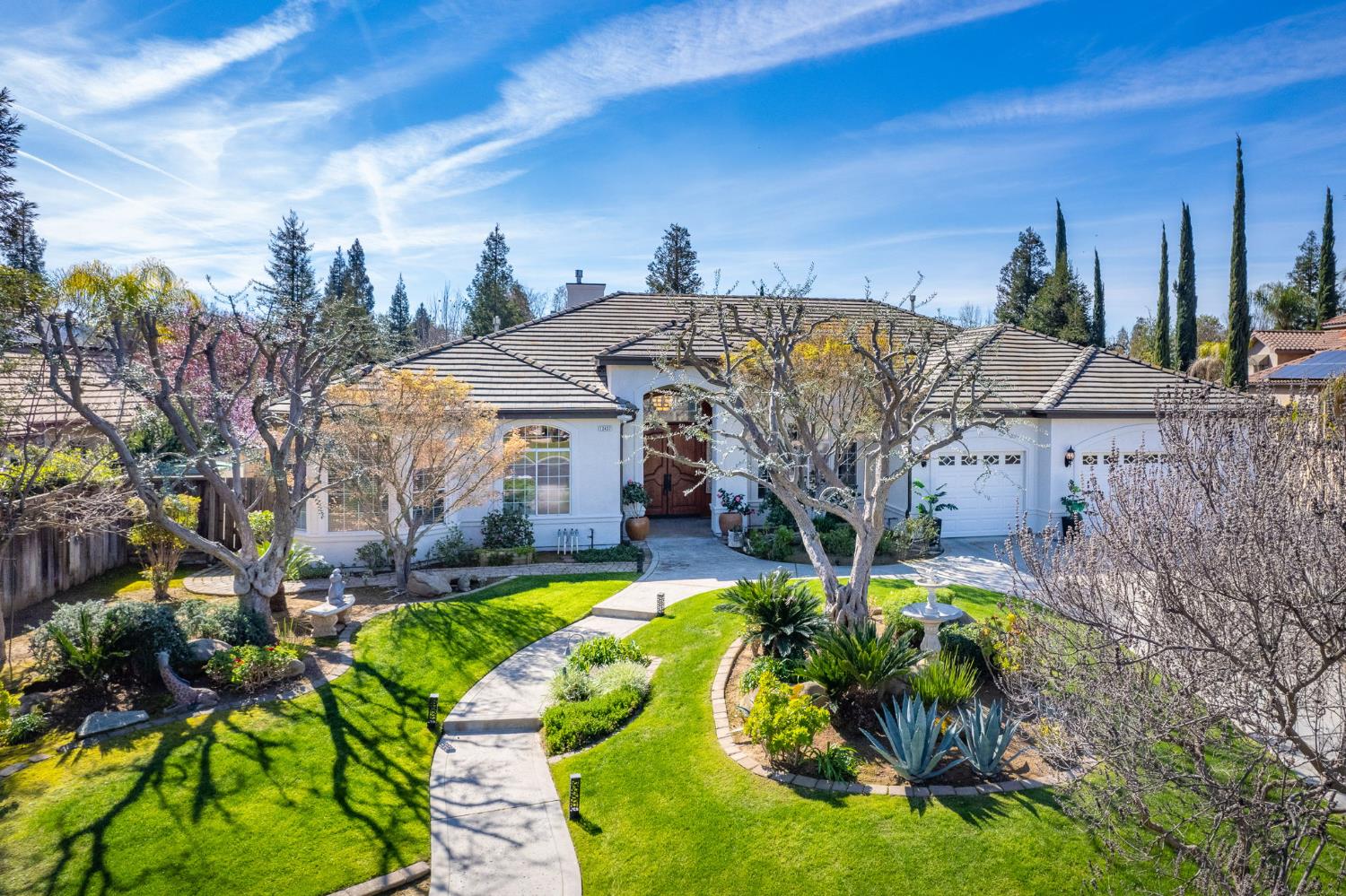 12437 N Via Tuscania Ave, Clovis, CA 93619