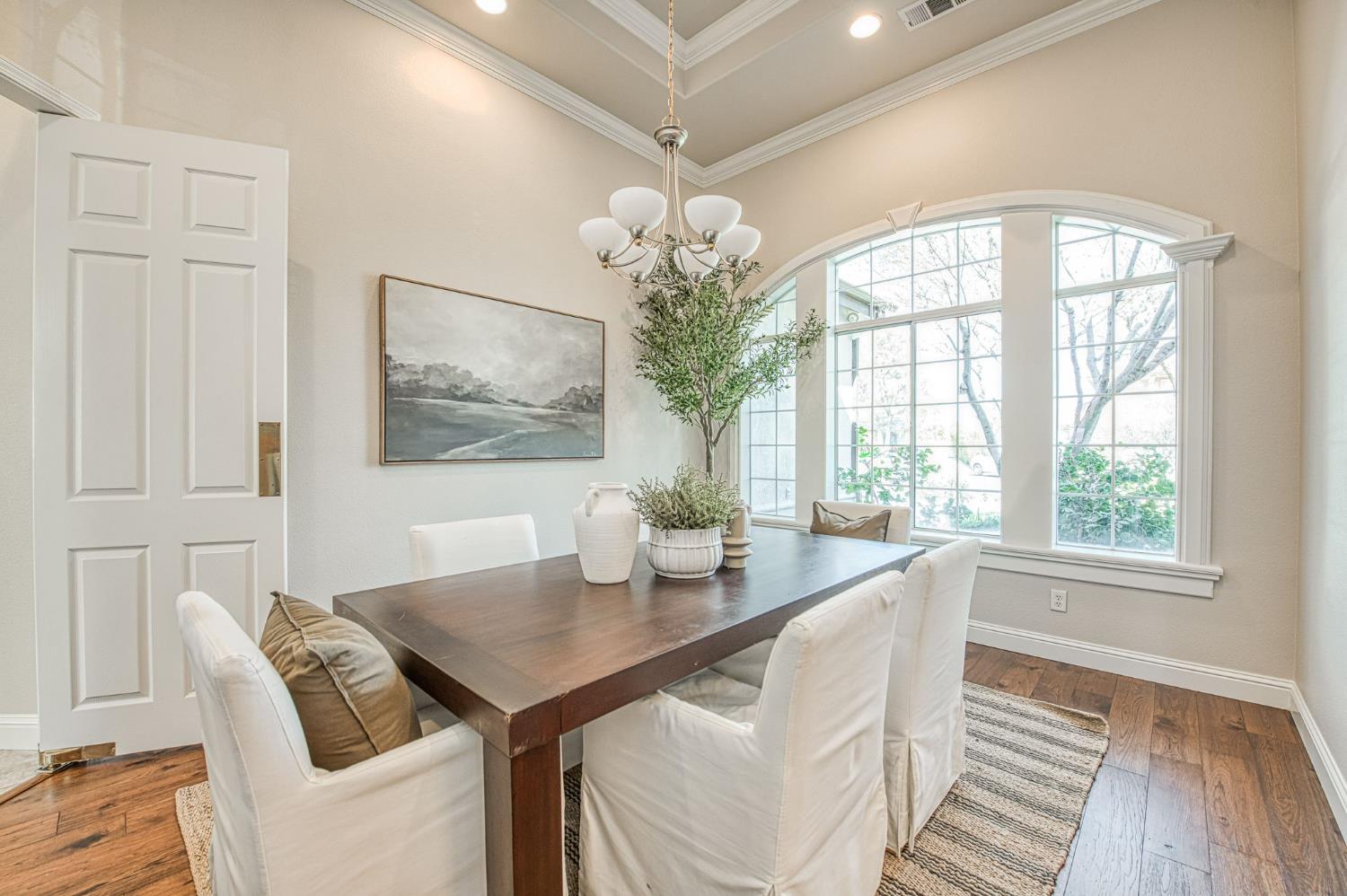 12437 N Via Tuscania Ave, Clovis, CA 93619