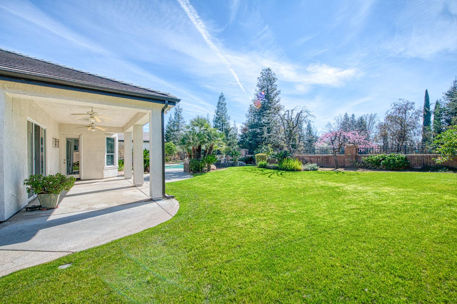 12437 N Via Tuscania Ave, Clovis, CA 93619