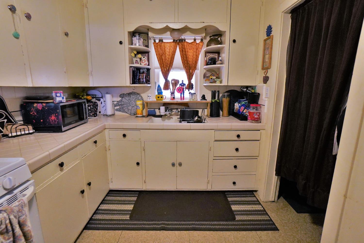 325 Neville St, Hanford, CA 93230