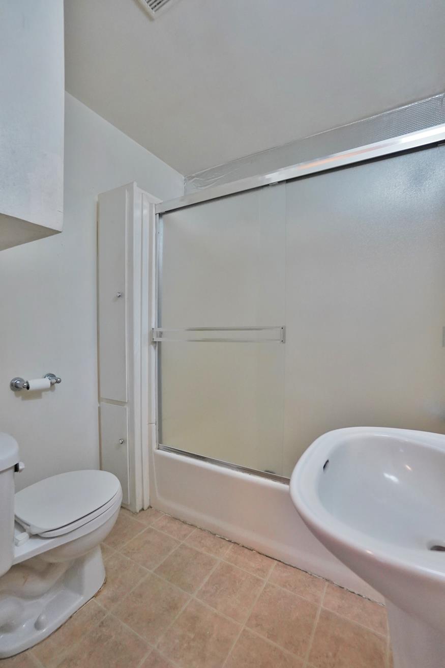 325 Neville St, Hanford, CA 93230