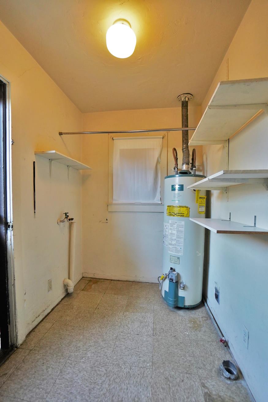 325 Neville St, Hanford, CA 93230