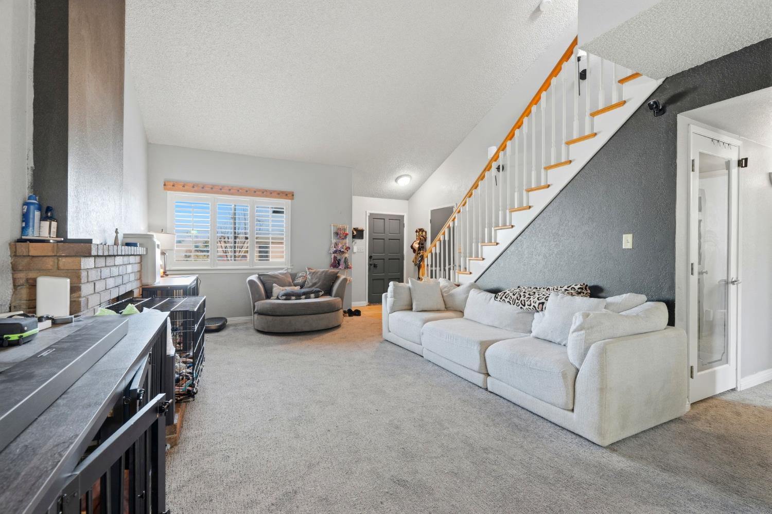 4297 W Brown Ave, Fresno, CA 93722