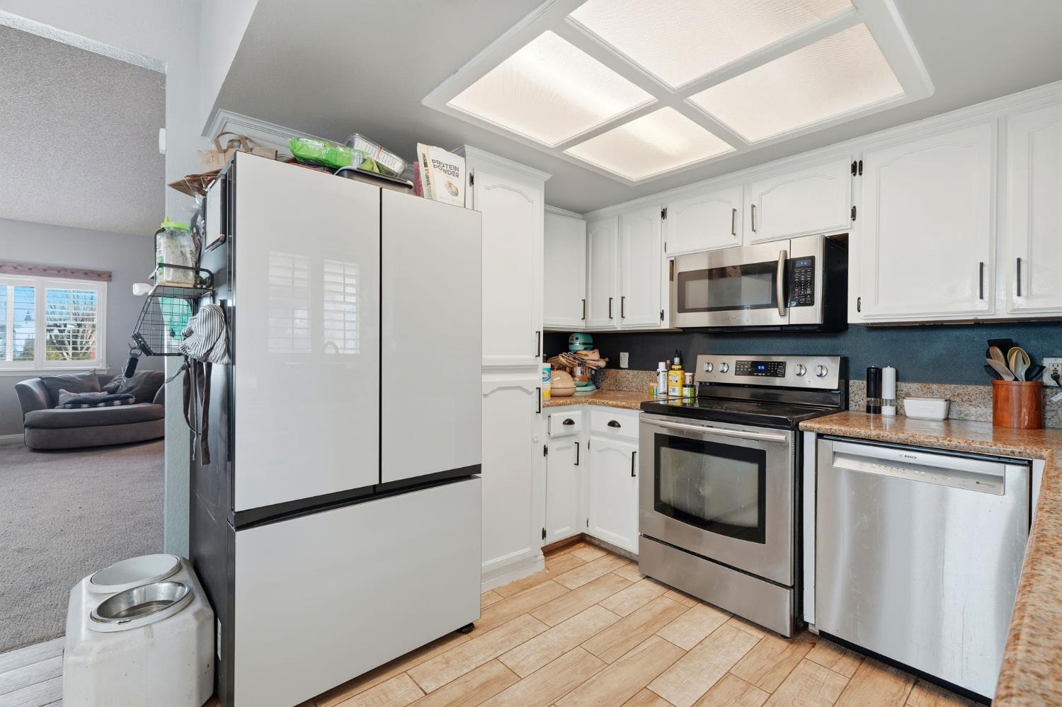 4297 W Brown Ave, Fresno, CA 93722