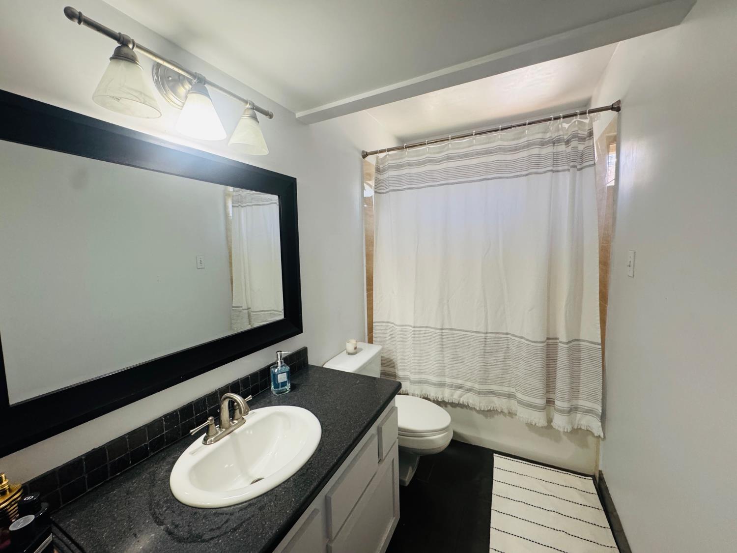 5308 Eastridge Ct, Bakersfield, CA 93306