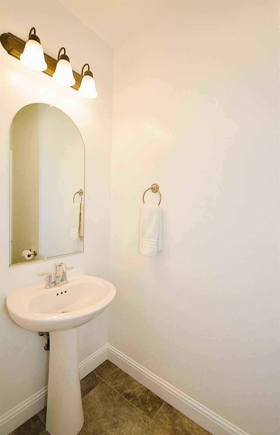 3412 W 3412 W. Venice, Visalia, CA 93277