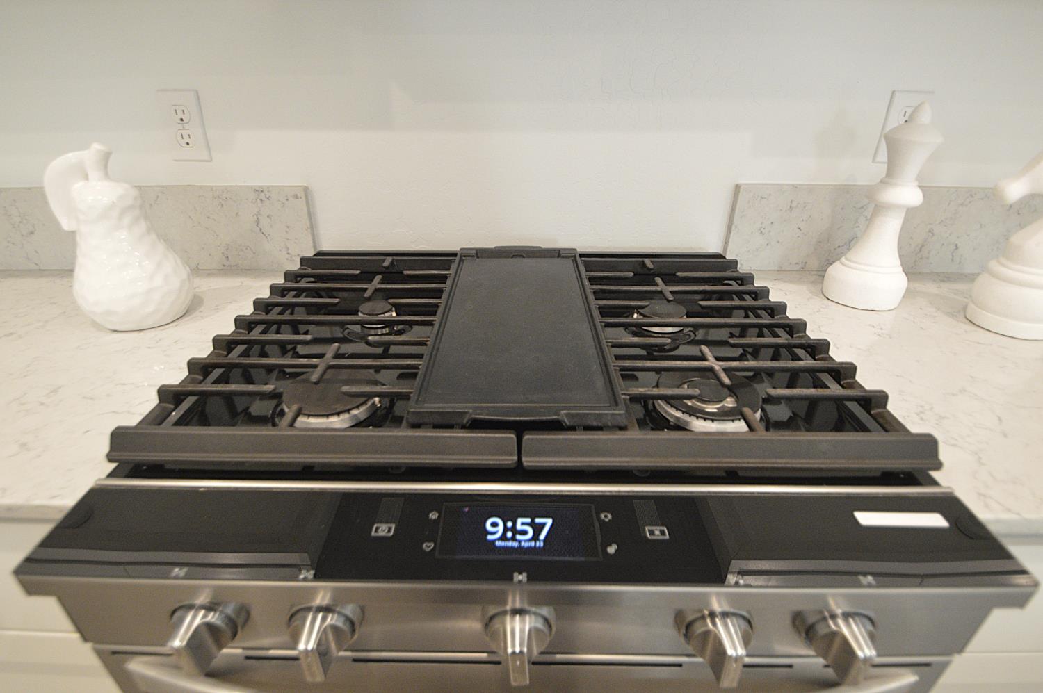 3412 W 3412 W. Venice, Visalia, CA 93277