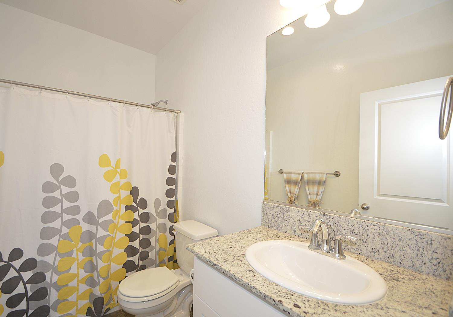 3412 W 3412 W. Venice, Visalia, CA 93277