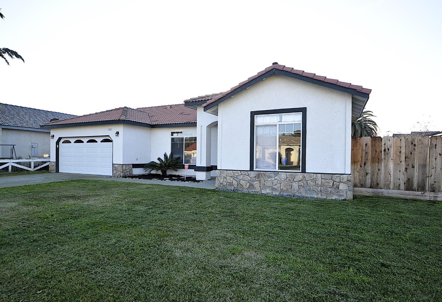 1133 Cousins Ct, Lemoore, CA 93245