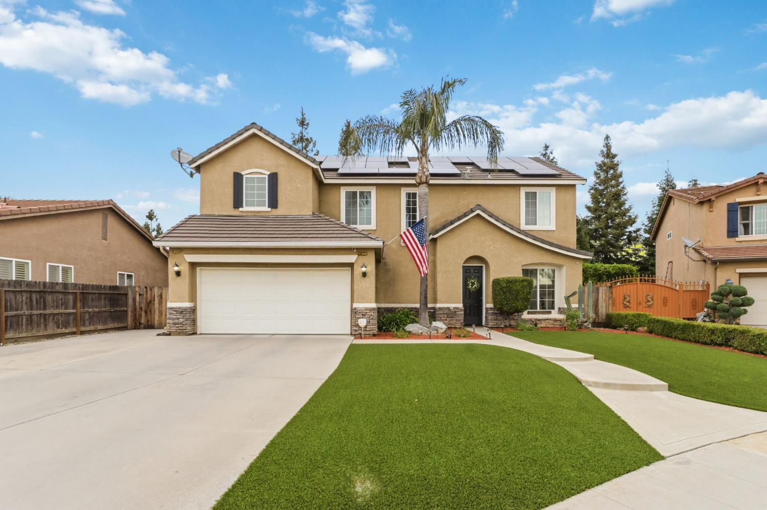 2871 Wrenwood Ave, Clovis, CA 93611