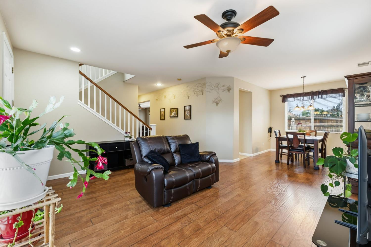 2871 Wrenwood Ave, Clovis, CA 93611