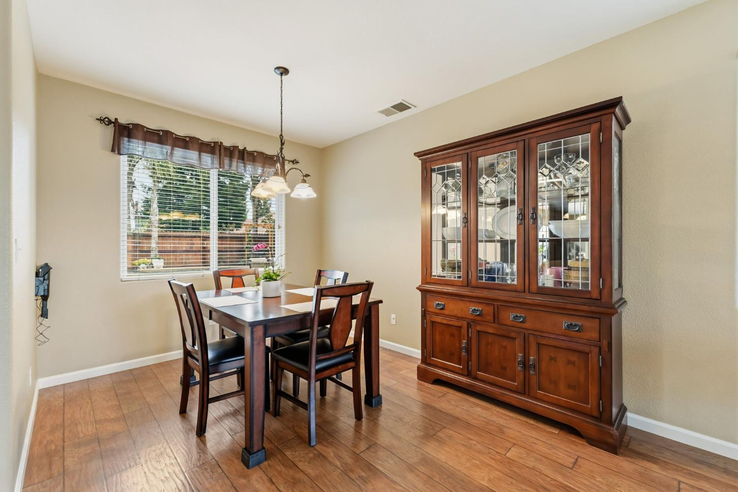 2871 Wrenwood Ave, Clovis, CA 93611