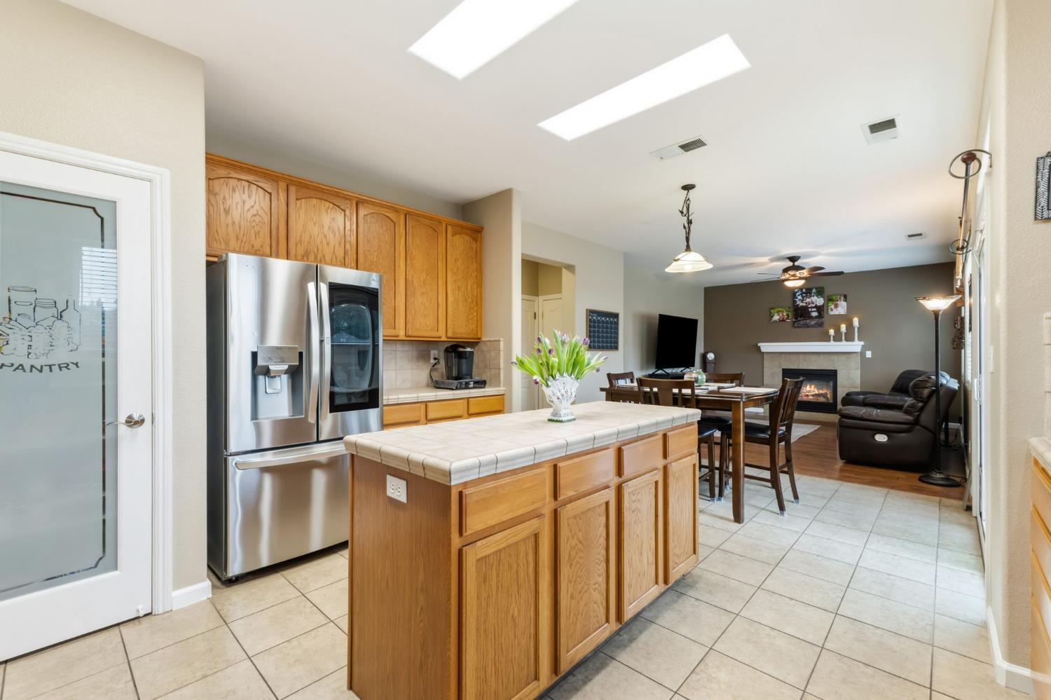 2871 Wrenwood Ave, Clovis, CA 93611