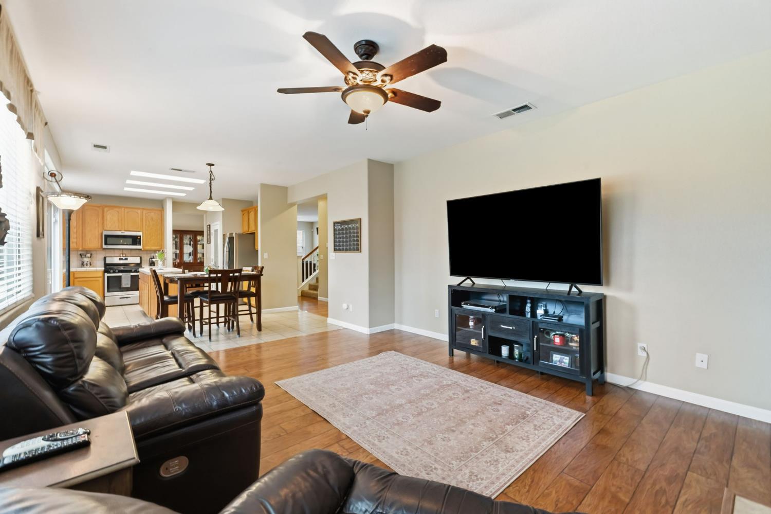 2871 Wrenwood Ave, Clovis, CA 93611