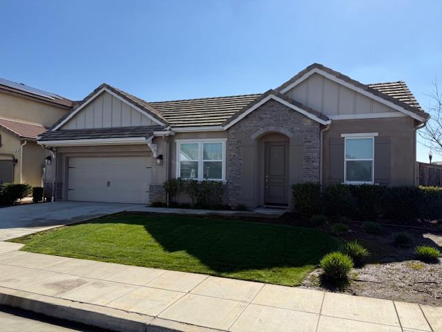 4234 Alamos Ave, Clovis, CA 93619