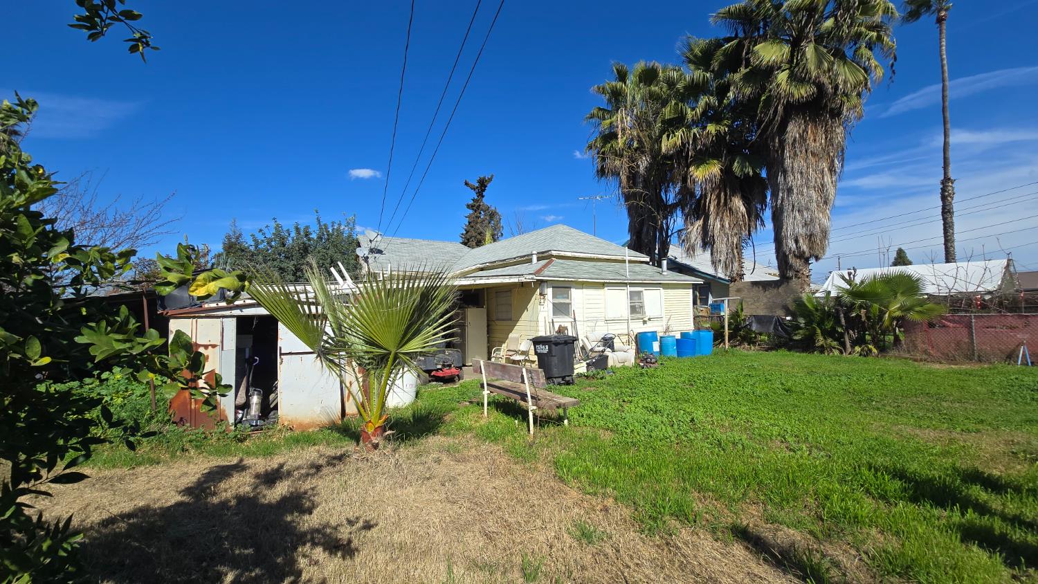 520 E Yale, Dinuba, CA 93618