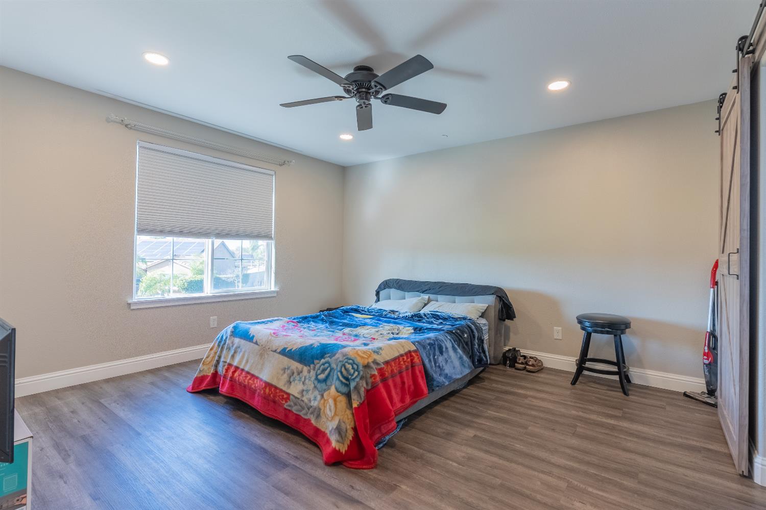 5865 E Beck Ave, Fresno, CA 93727