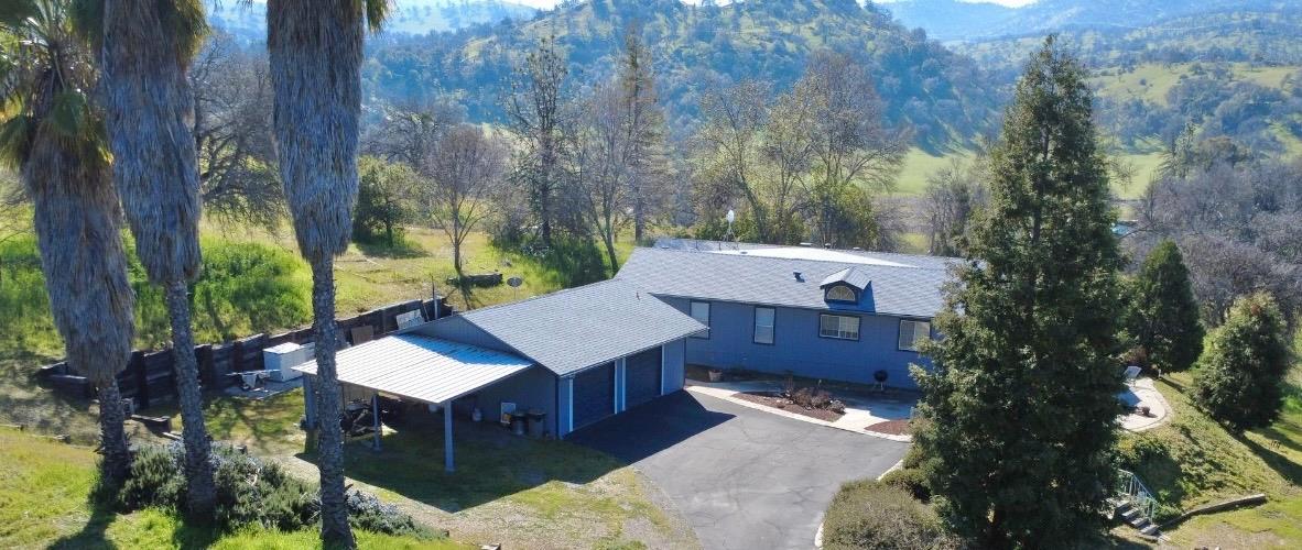 38075 Willowood Ln, Yokuts Valley, CA 93675