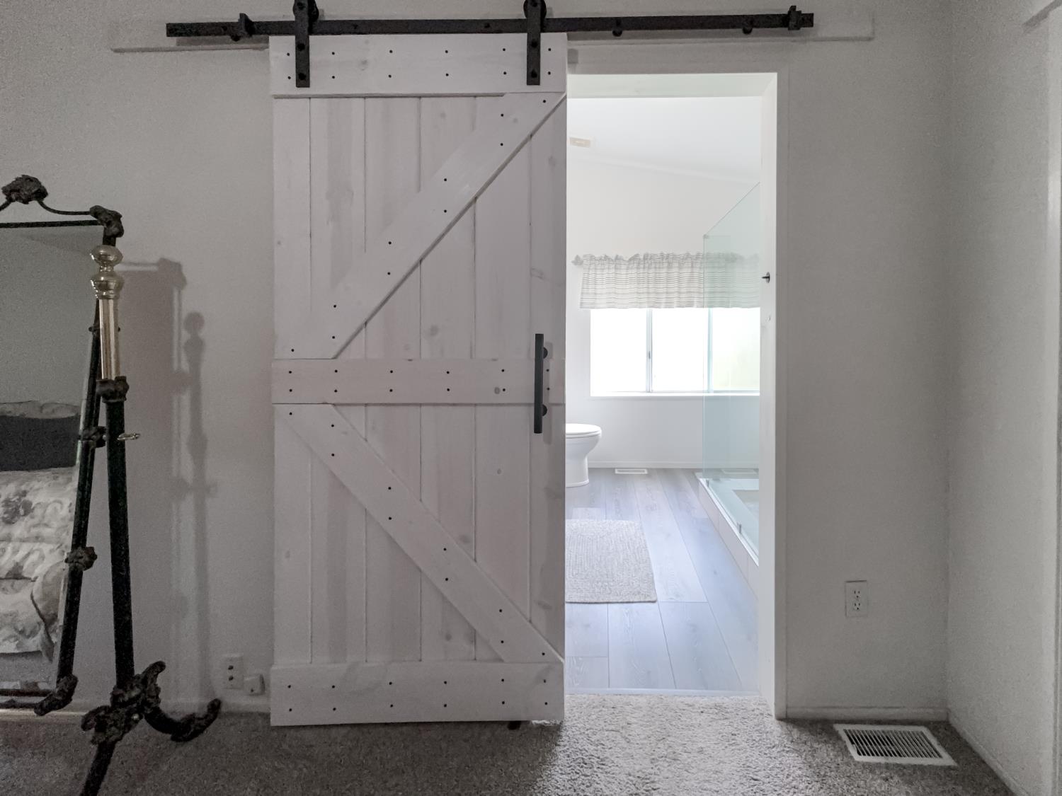 38075 Willowood Ln, Yokuts Valley, CA 93675