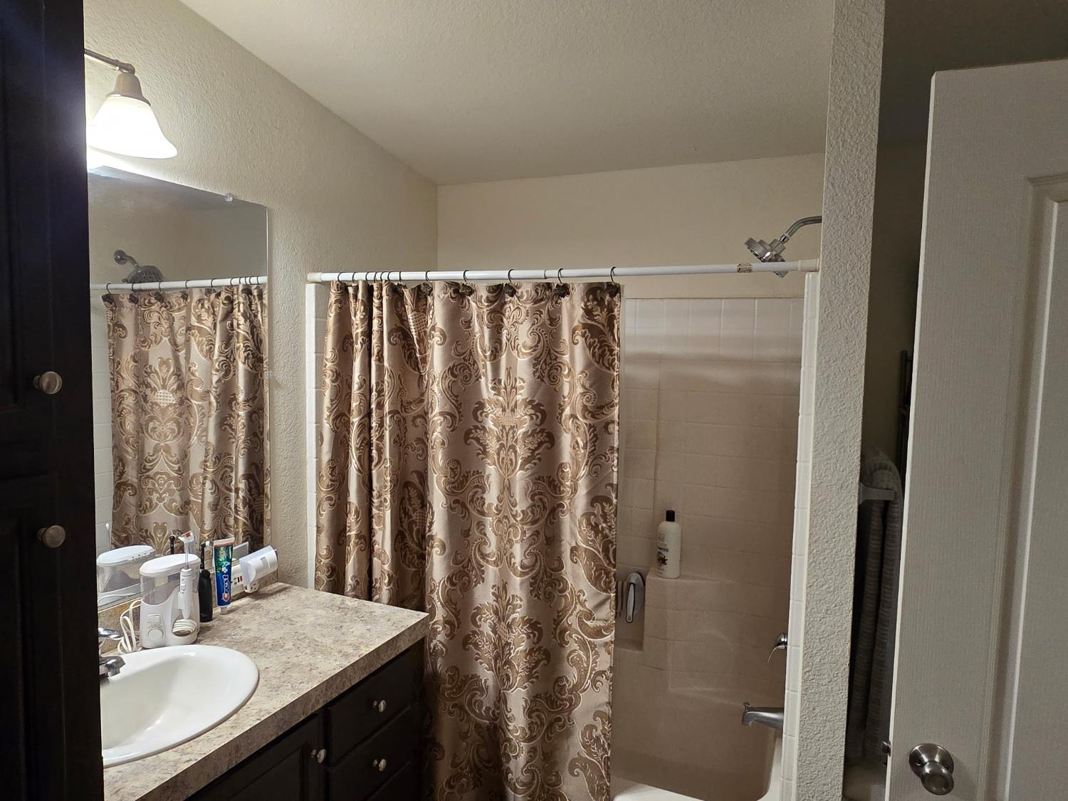 336 E Alluvial Ave #98, Fresno, CA 93720