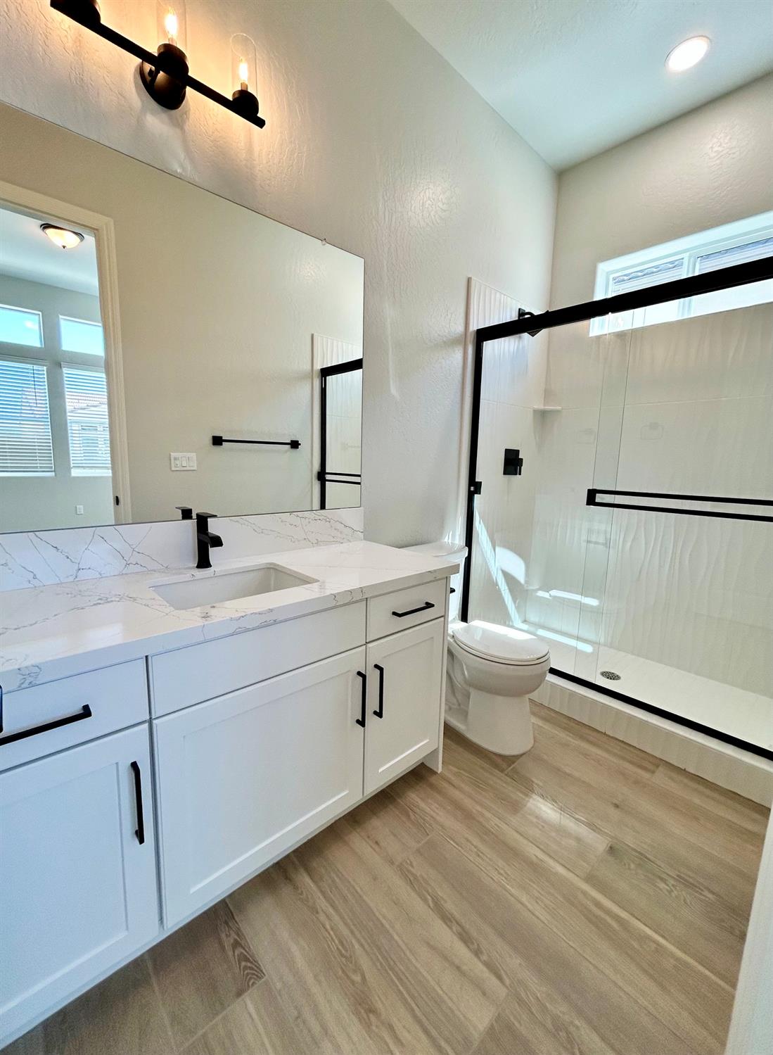 1655 Heirloom Avenue, Clovis, CA 93619