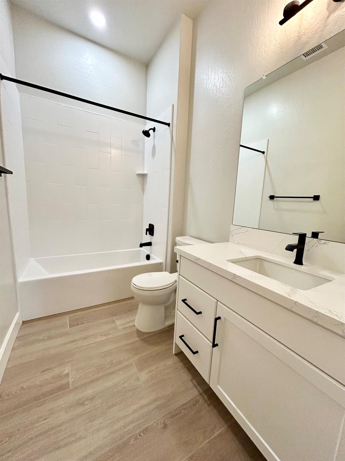 1655 Heirloom Avenue, Clovis, CA 93619