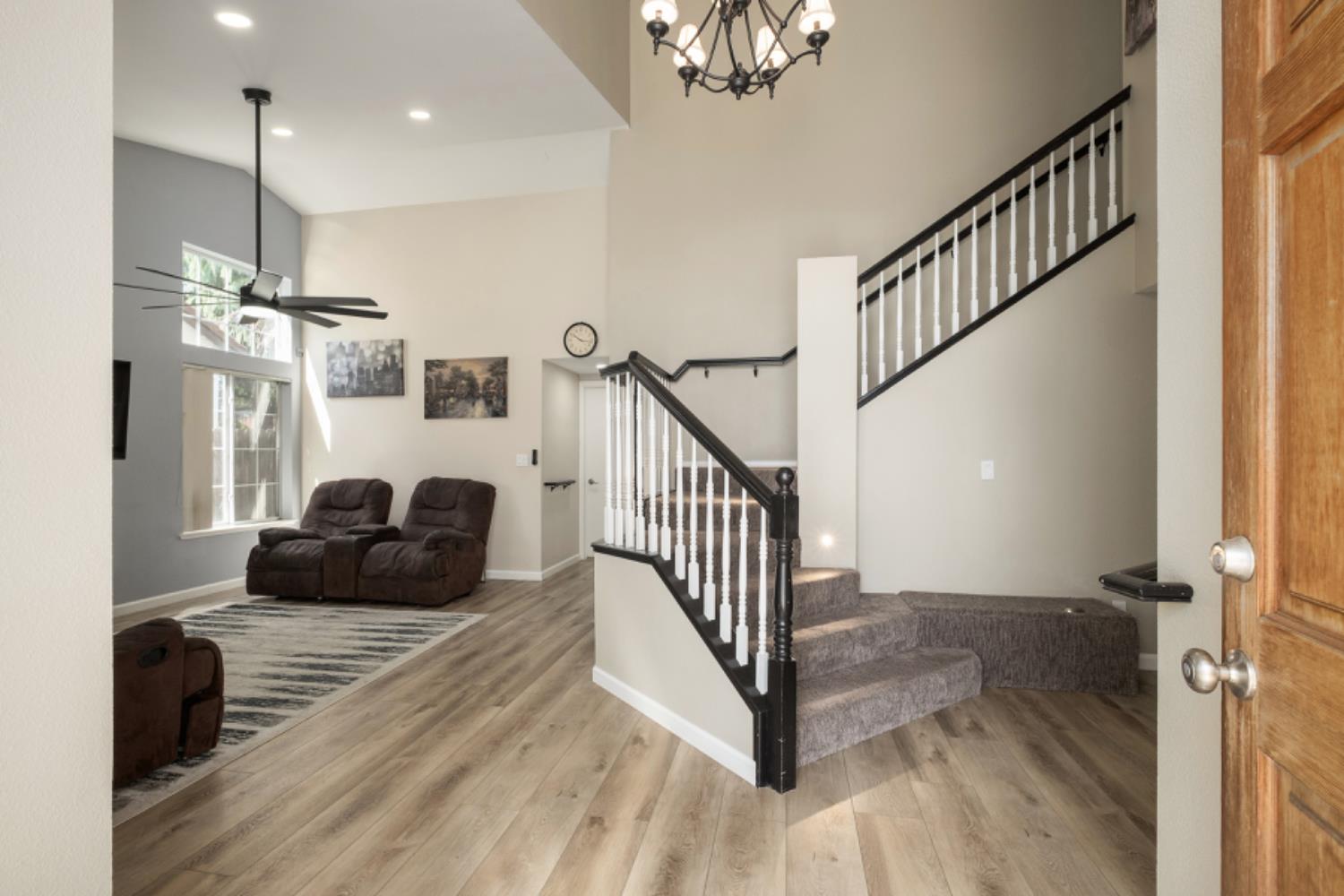 6583 N State Ave, Fresno, CA 93722