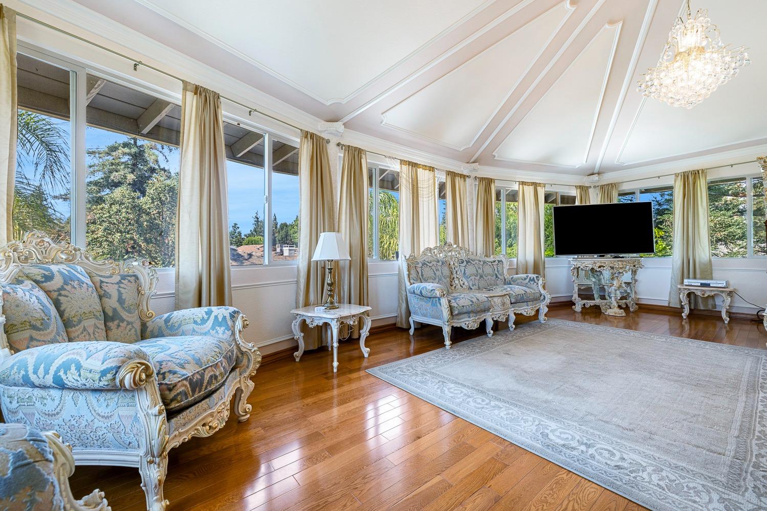 3607 W Magill Ave, Fresno, CA 93711