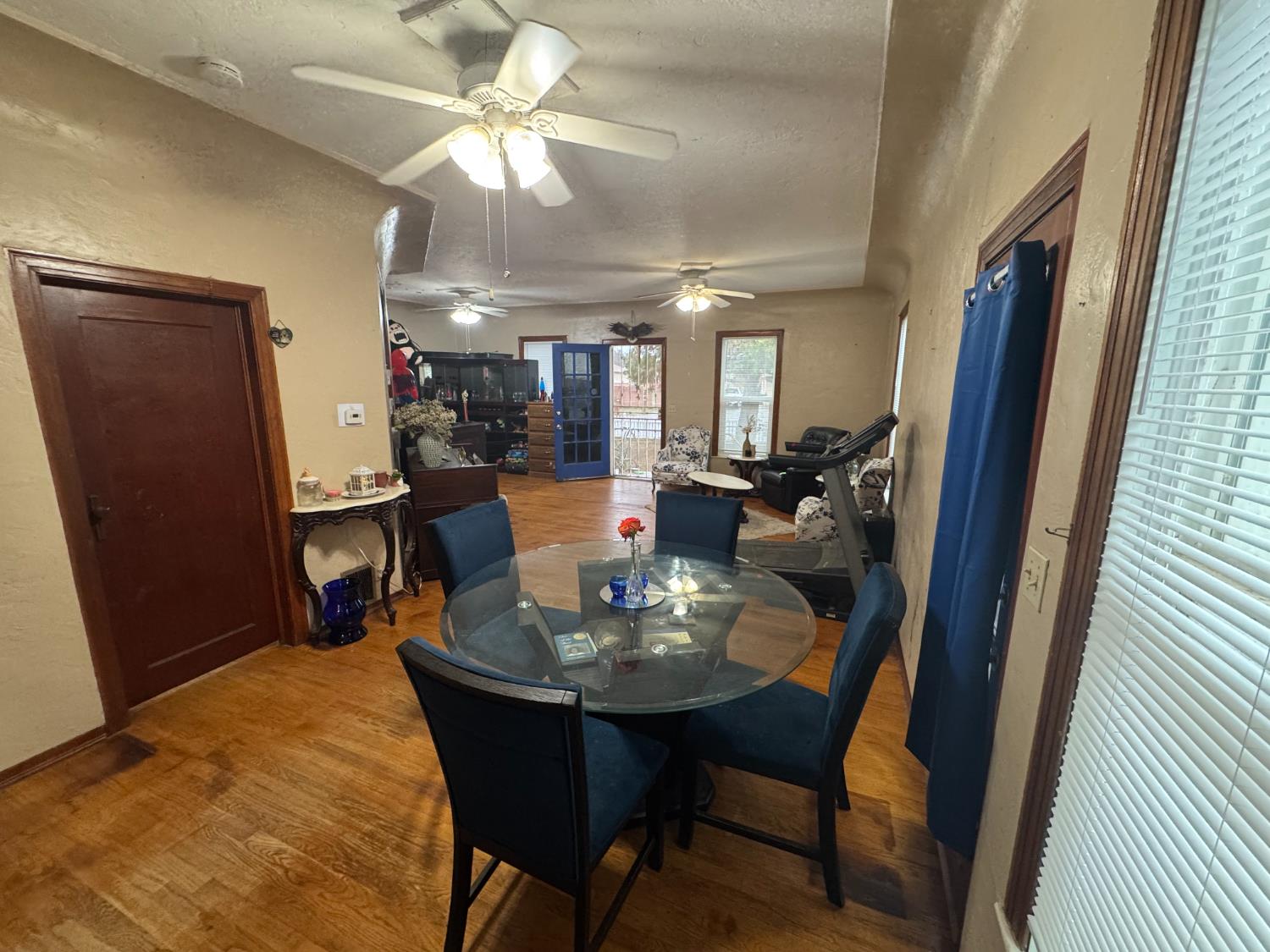 20745 S Pio Pico, Laton, CA 93242