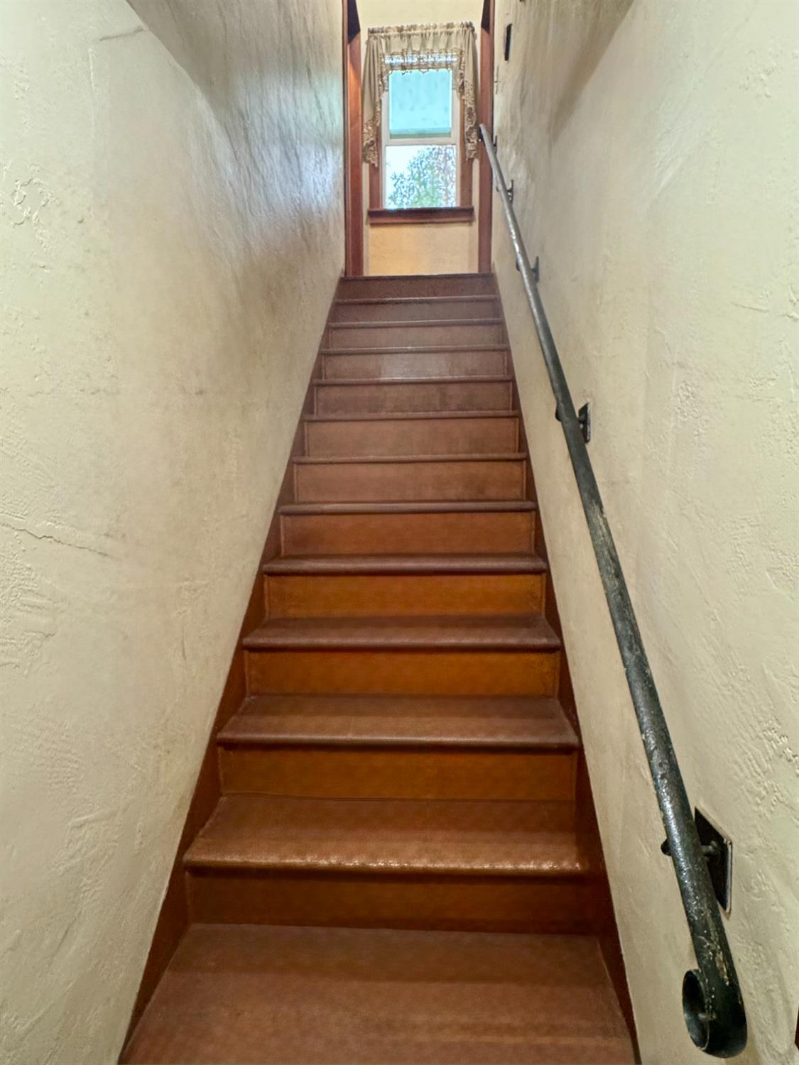 20745 S Pio Pico, Laton, CA 93242