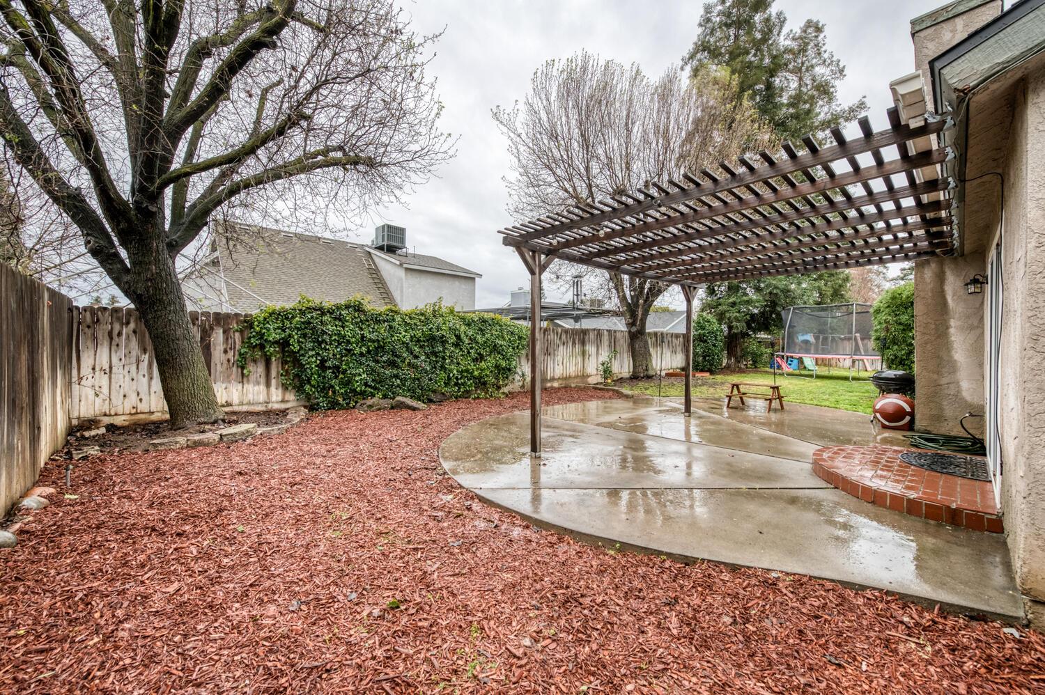 288 W Magill Ave, Clovis, CA 93612