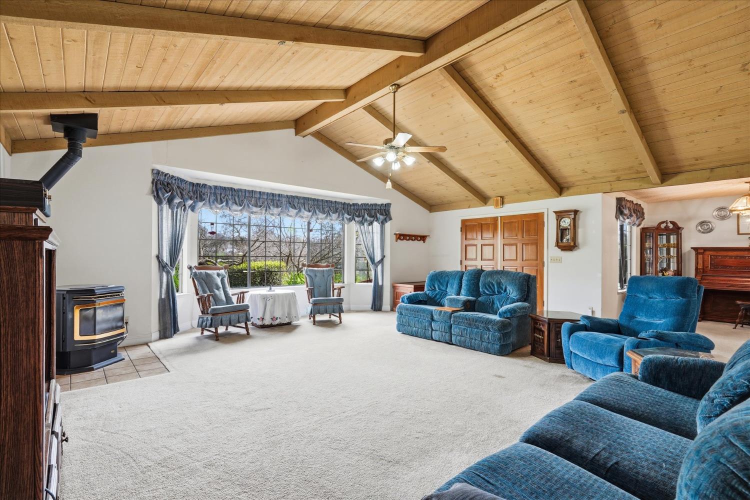 41900 Wild Horse Ct, Coarsegold, CA 93614