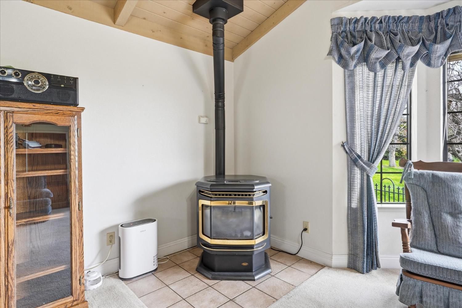 41900 Wild Horse Ct, Coarsegold, CA 93614