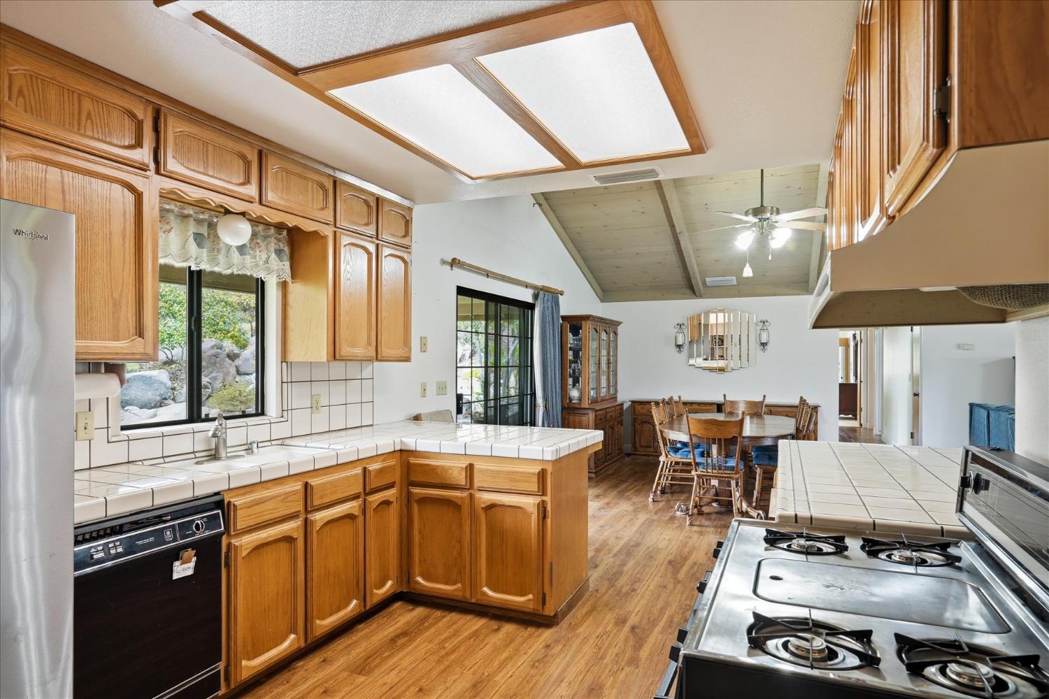 41900 Wild Horse Ct, Coarsegold, CA 93614