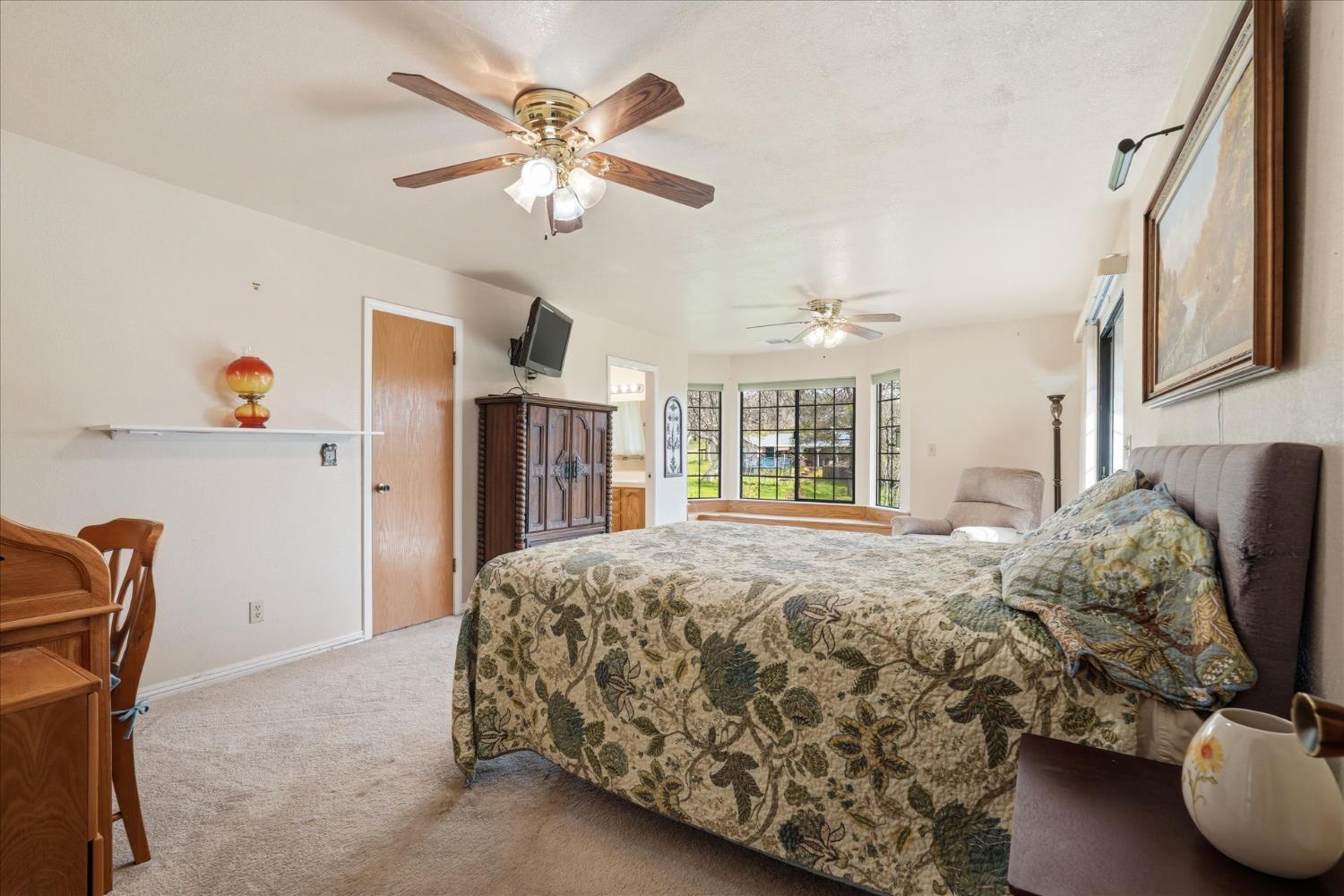 41900 Wild Horse Ct, Coarsegold, CA 93614