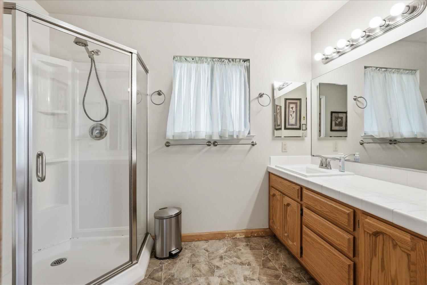 41900 Wild Horse Ct, Coarsegold, CA 93614