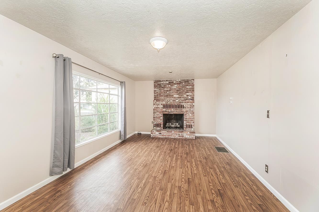 795 W Palm Ave, Reedley, CA 93654