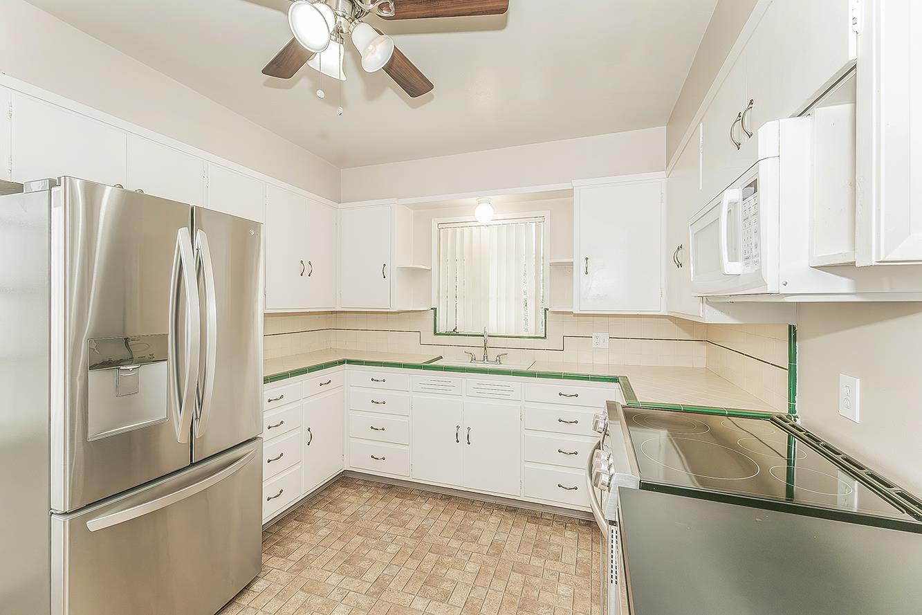 795 W Palm Ave, Reedley, CA 93654