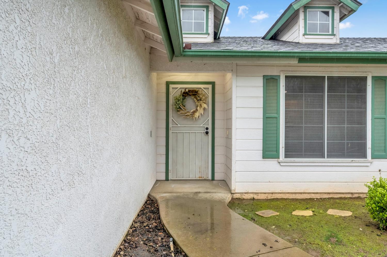 2273 N Mitre Ave, Fresno, CA 93722