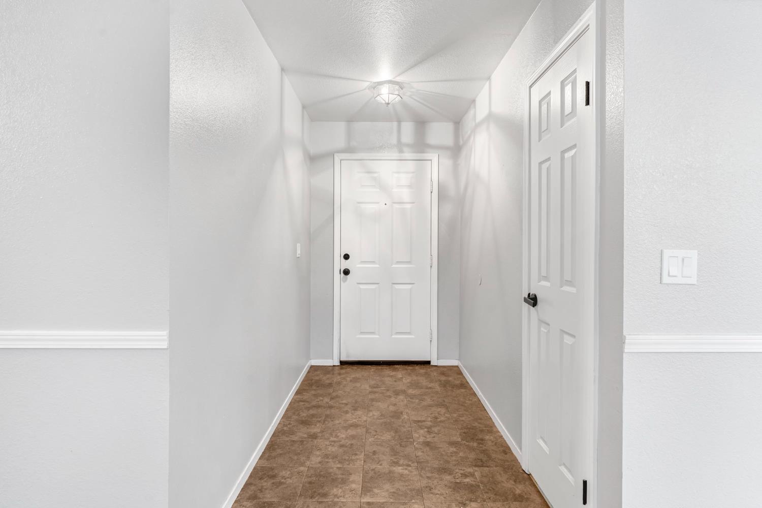 2273 N Mitre Ave, Fresno, CA 93722